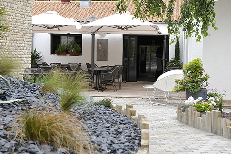 L'hysope est un Restaurant gastronomique étoilé près de la Rochelle avec terrasse